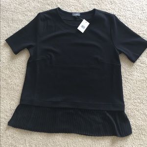 Elbow Sleeve Pleated Hem Top